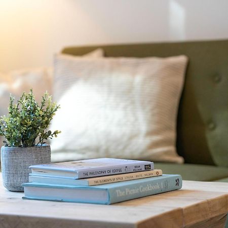 Tranquil Retreats In The Scenic Cotswolds Apartment Stroud  Exterior photo